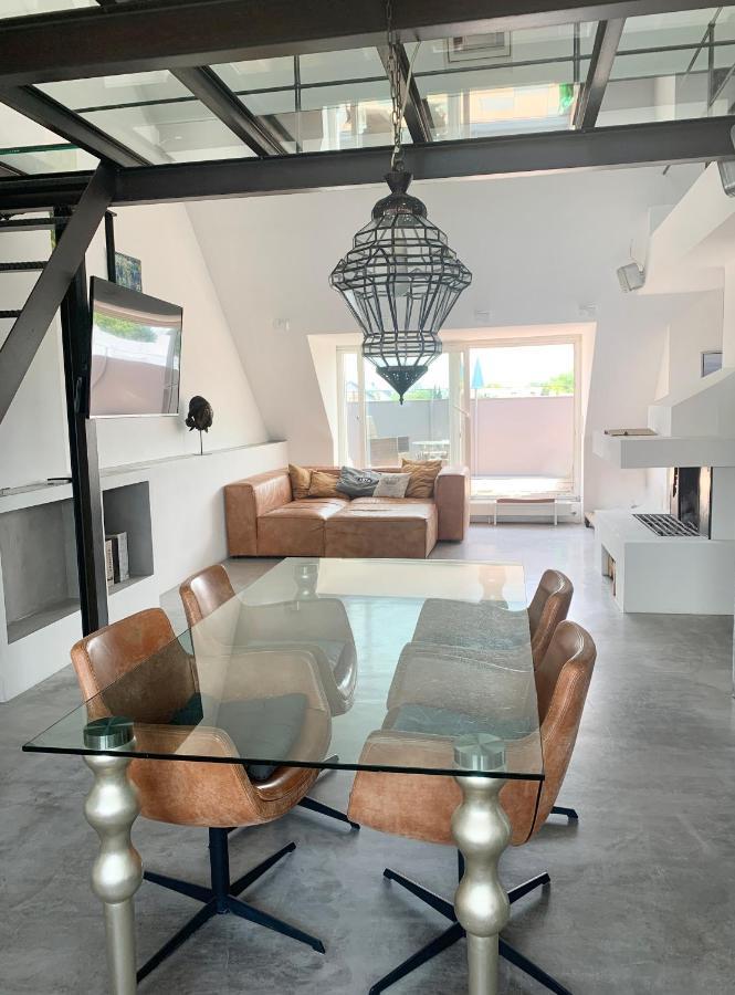 Apartment Schoene Dachgeschoss-maisonette