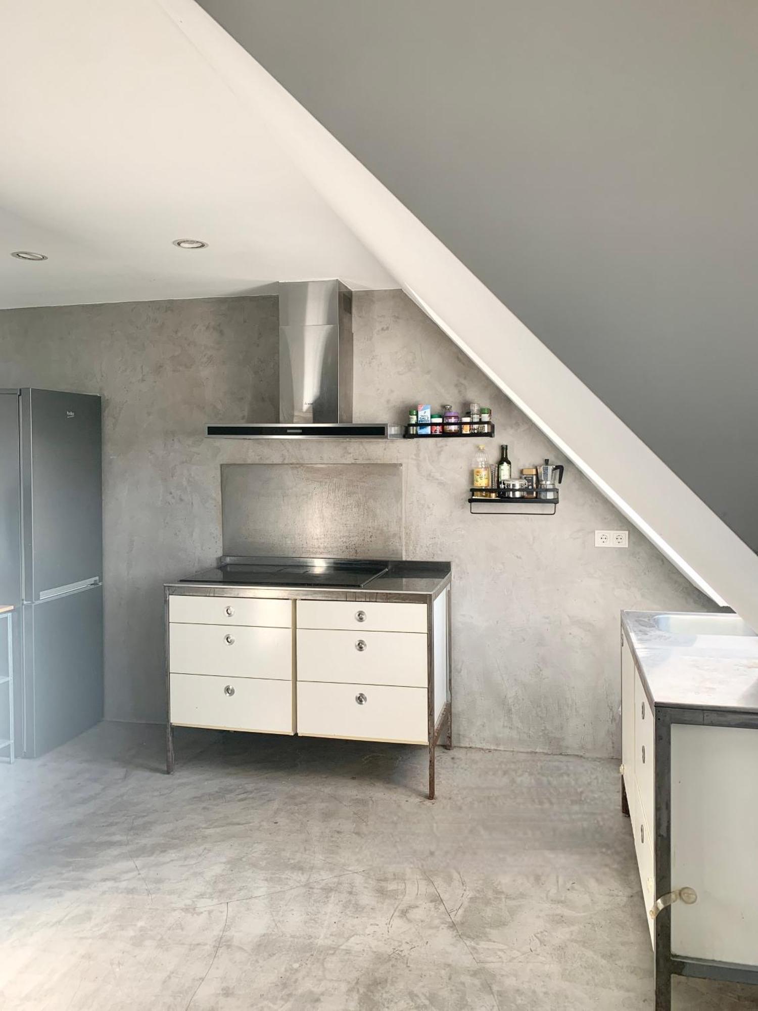 Schoene Dachgeschoss-maisonette